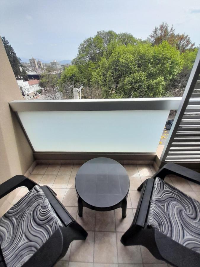 Departamento Centrico Plaza Alvarado Con Cochera Salta Dış mekan fotoğraf