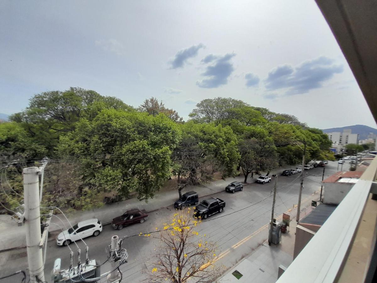 Departamento Centrico Plaza Alvarado Con Cochera Salta Dış mekan fotoğraf